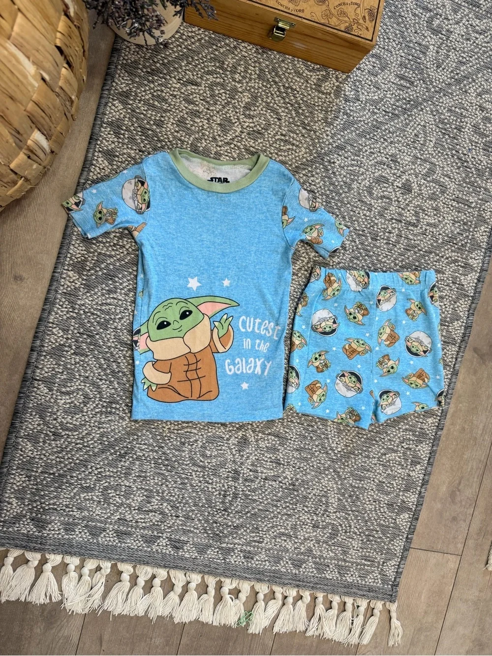 New Star Wars Boys Short Sleeve Pajamas Set Size 5 Shirt Shorts Grogu